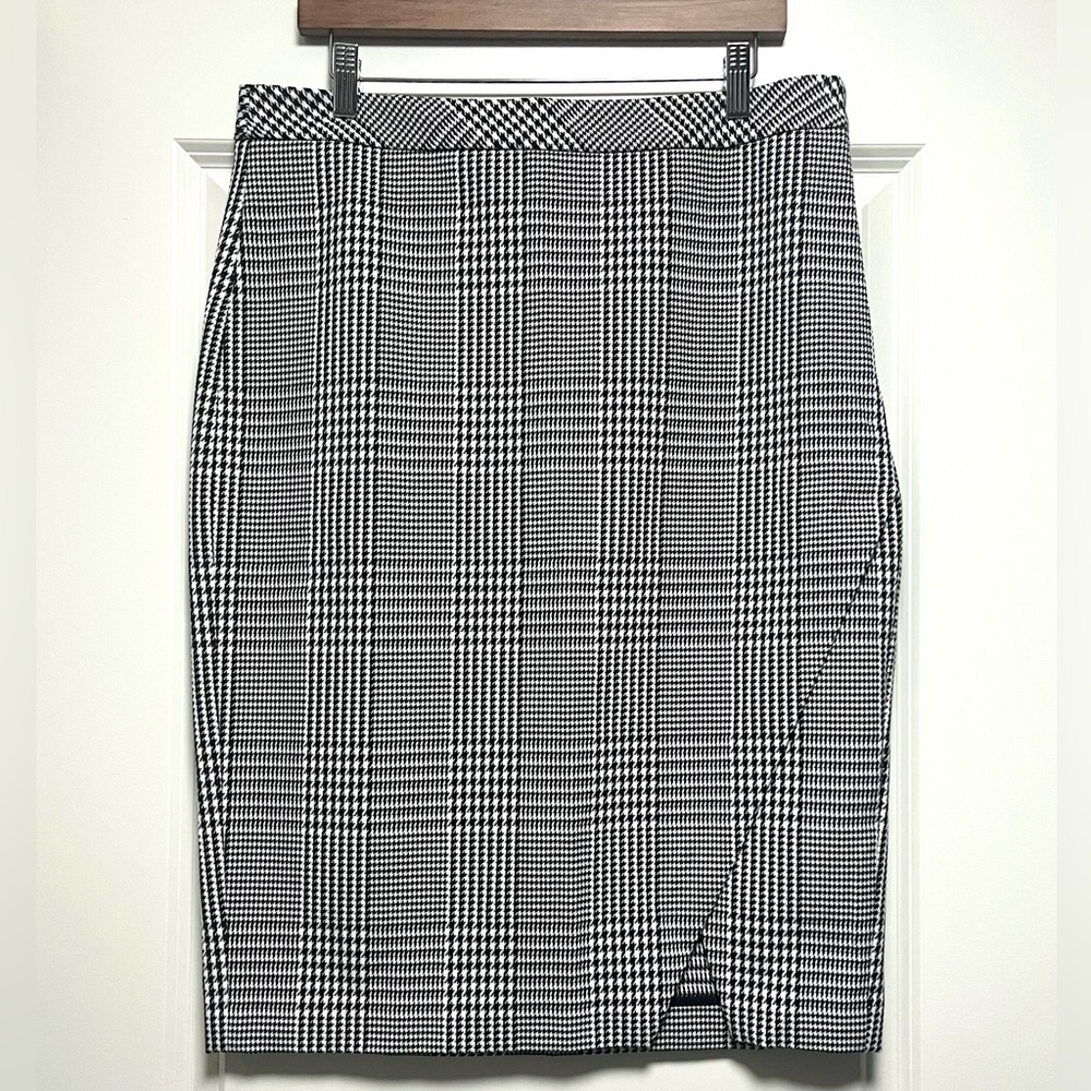 NWT Banana Republic BiStretch Pencil Skirt Rare Preppy B&W Houndstooth Plaid 12